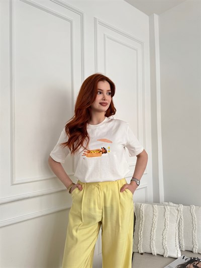 Summer Vibes Hot Dog Baskılı Tişört Ekru