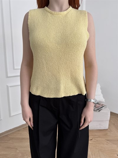 Triko Süveter Sarı