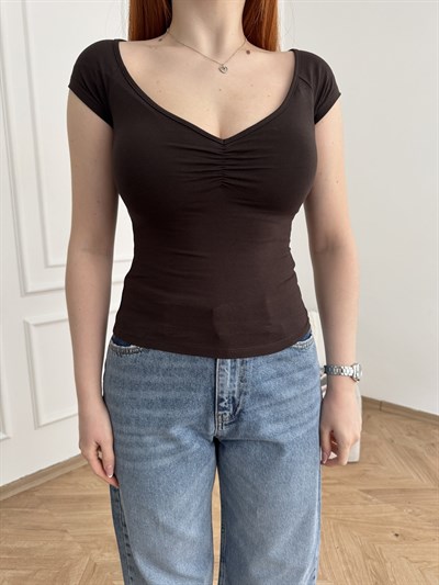 V Yaka Büzgülü T-shirt Koyu kahve