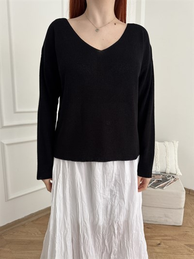 V Yaka Dökümlü Hafif Triko Siyah