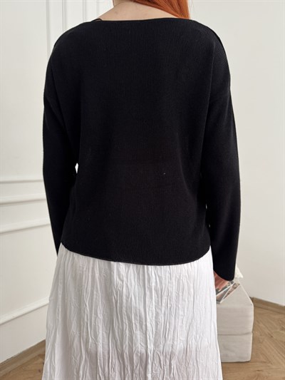 V Yaka Dökümlü Hafif Triko Siyah