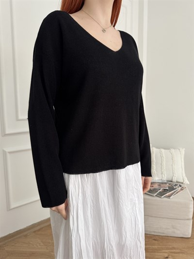 V Yaka Dökümlü Hafif Triko Siyah
