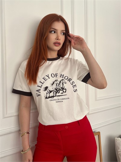 Valley Of Horses Nakışlı T-shirt Ekru