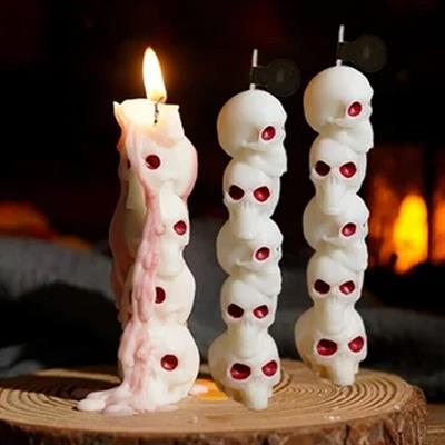 1 Adet 10,9cm Cadılar Bayramı Mini Mum Üst Üste Kuru Kafa