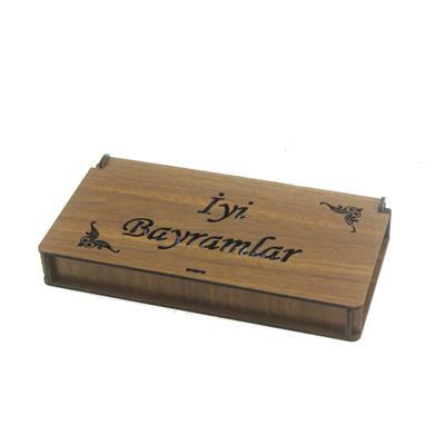 24 Adet Madlen Çikolata İyi Bayramlar Ahşap Kutuda