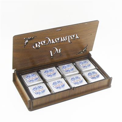 24 Adet Madlen Çikolata İyi Bayramlar Ahşap Kutuda