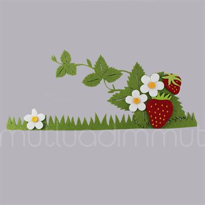 Çilekli Keçe Süs 35cm