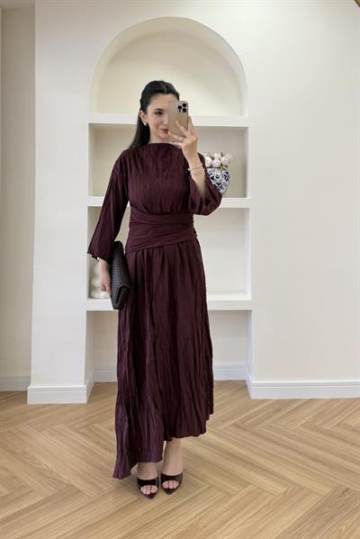BEL KUŞAKLI ELBİSE - BORDO
