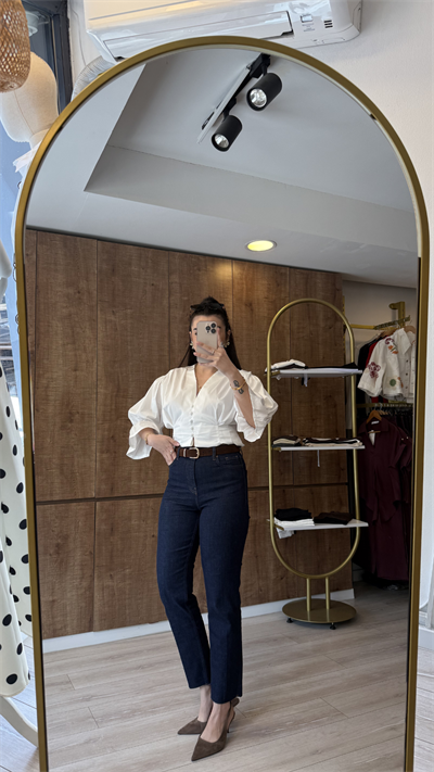Kemerli Kesik Paça Straight Laci Jean