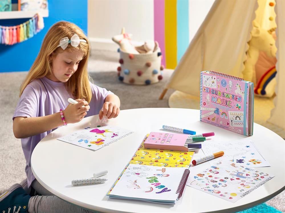 Floss & Rock Renk Değiştiren Sihirli Aktivite Kitabı / Rainbow Fairy