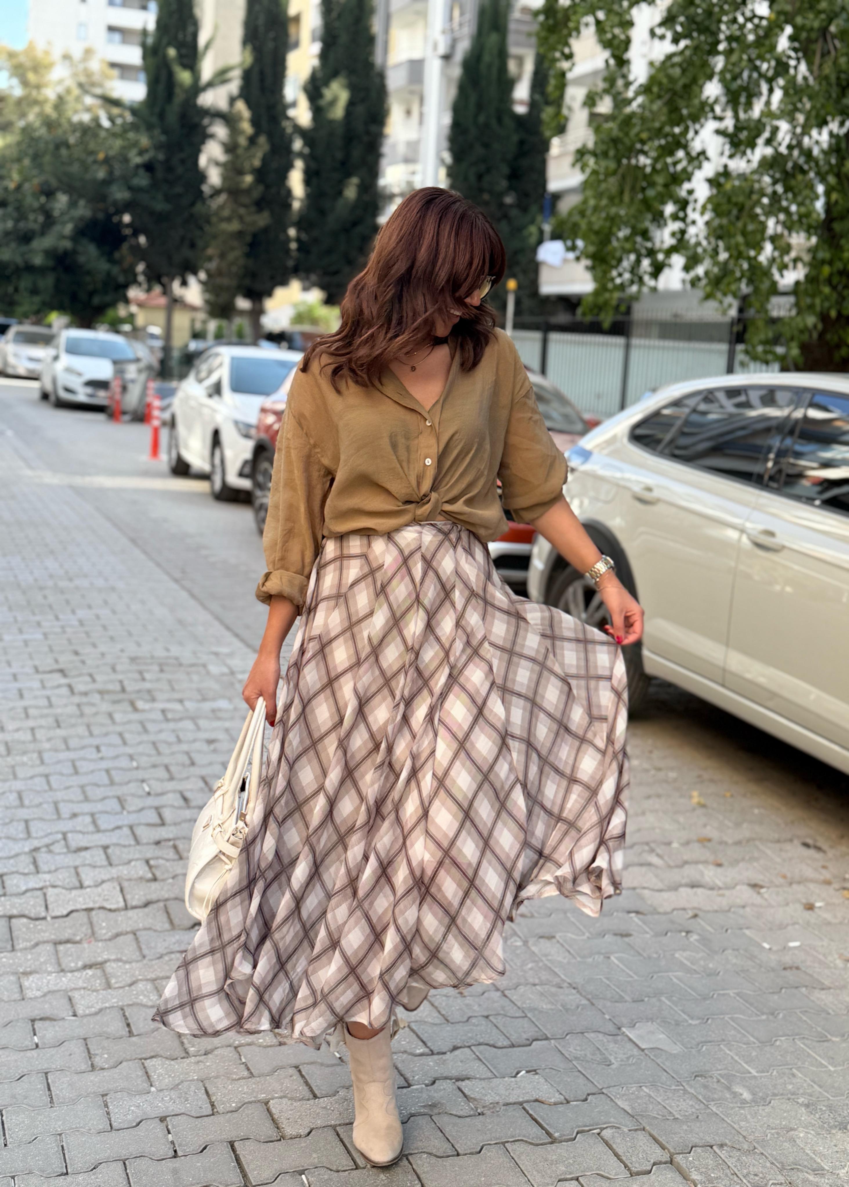 Ekoseli Asimetrik Kesim Şifon Etek Ekose Desen