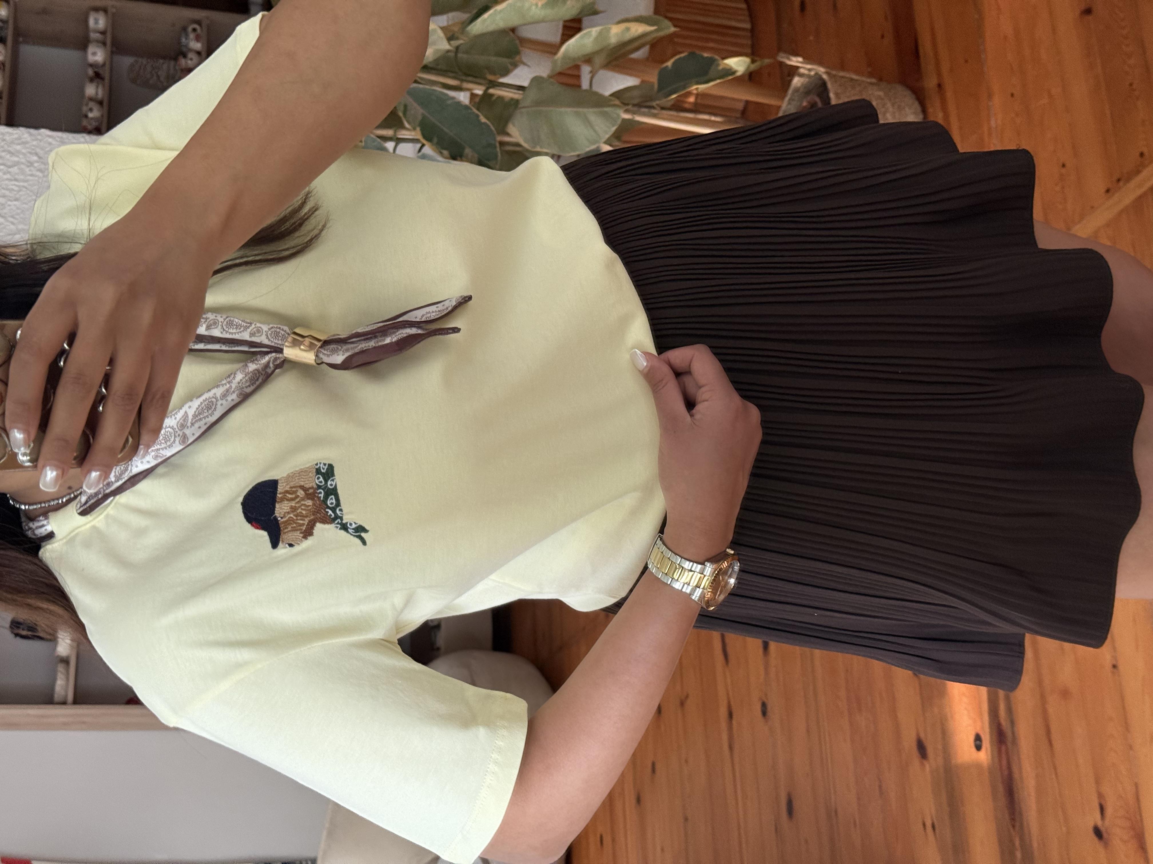 Fular Detaylı T-shirt Sarı