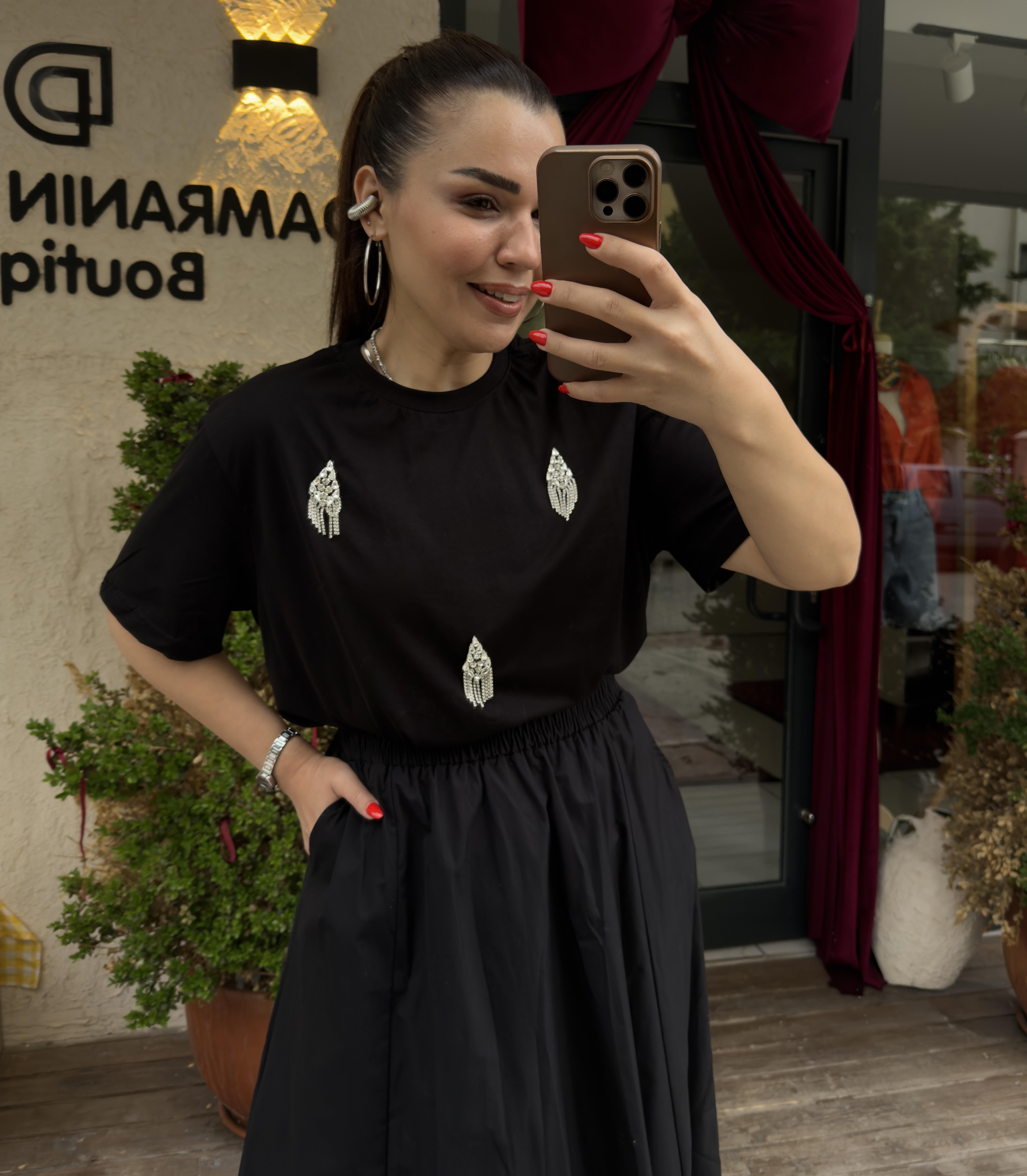 Marka Taşlı T-shırt Siyah