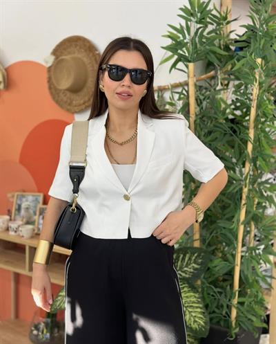 Kısa kollu  blazer ceket beyaz