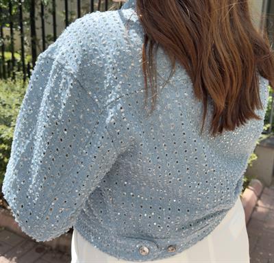 Pul işlemeli denim ceket