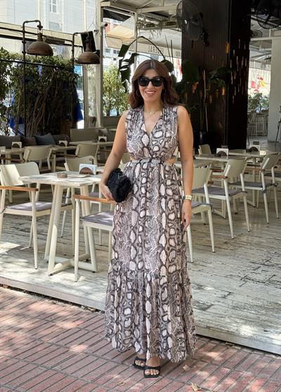 Yandan pencereli şifon elbise