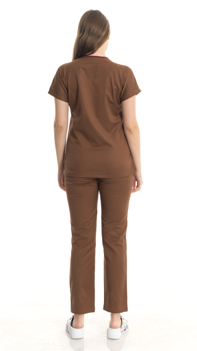 Pantone: 19-1230 TCX Friar Brown