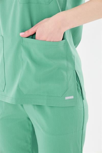  NİL YEŞİLİ-Pantone: 18-5622 TCX Frosty Spruce