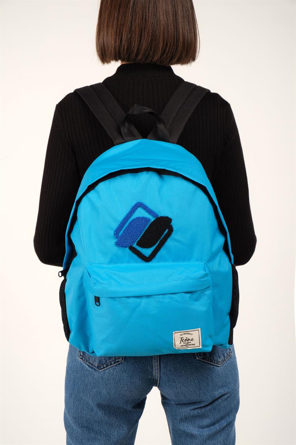 mavi-renk-onu-nakisli-laptop-bolmeli-u-133-4c.jpg