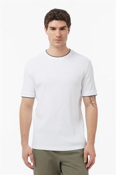 erkek-beyaz-regular-fit-t-shirt-483c-9.jpg