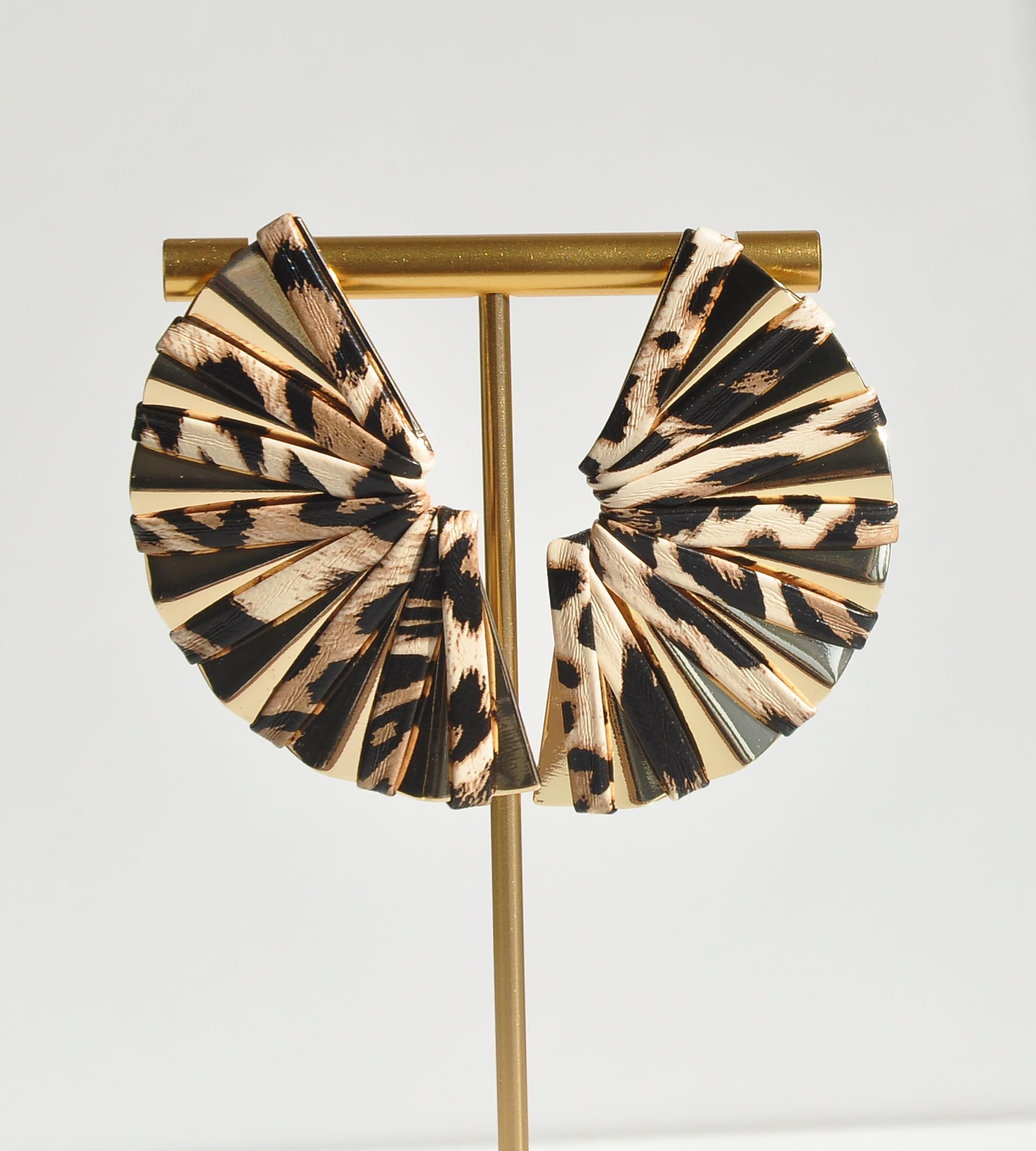Gold prinç leopardesenli yelpaze küpe