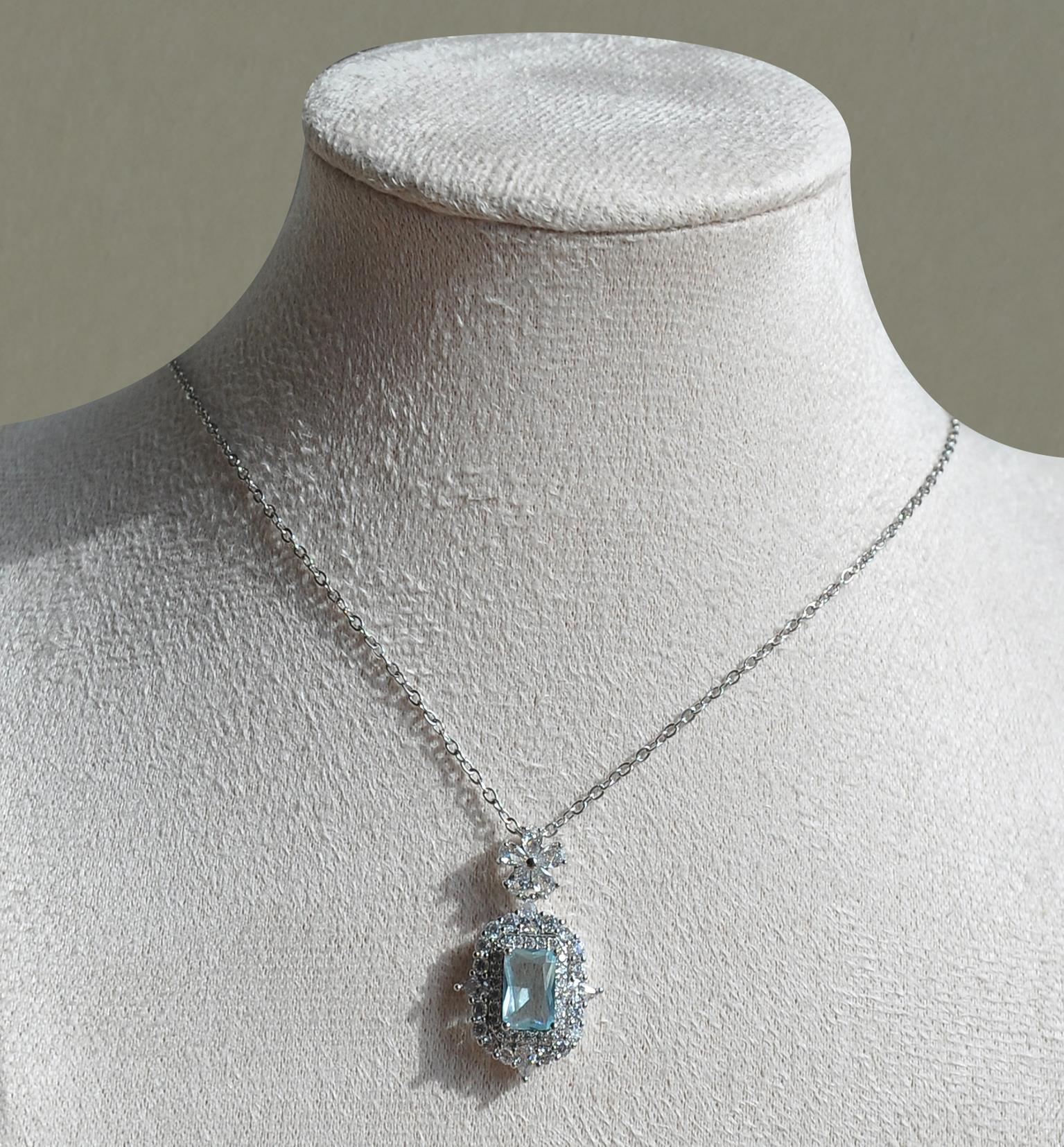 Silver baget mavi taşlı kolye