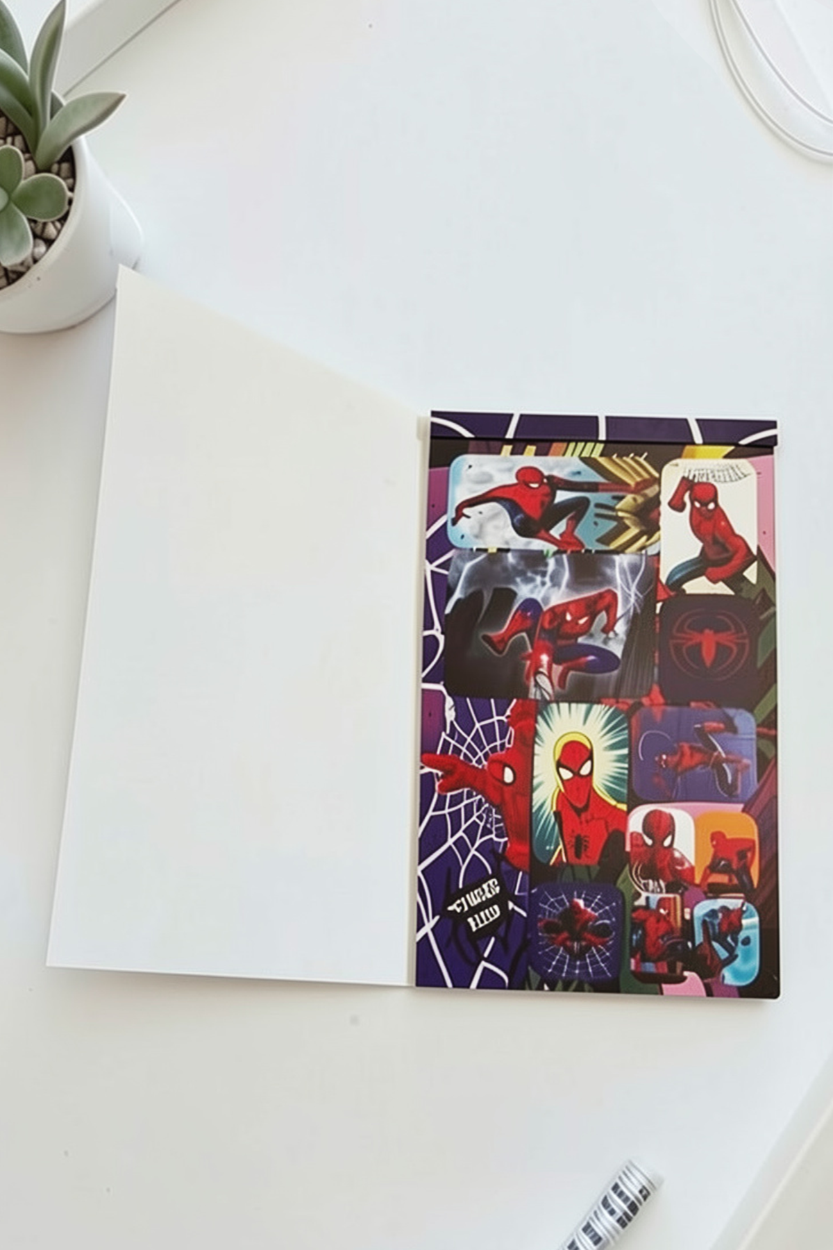 Hologram Yazılı Spiderman Sticker Albümü