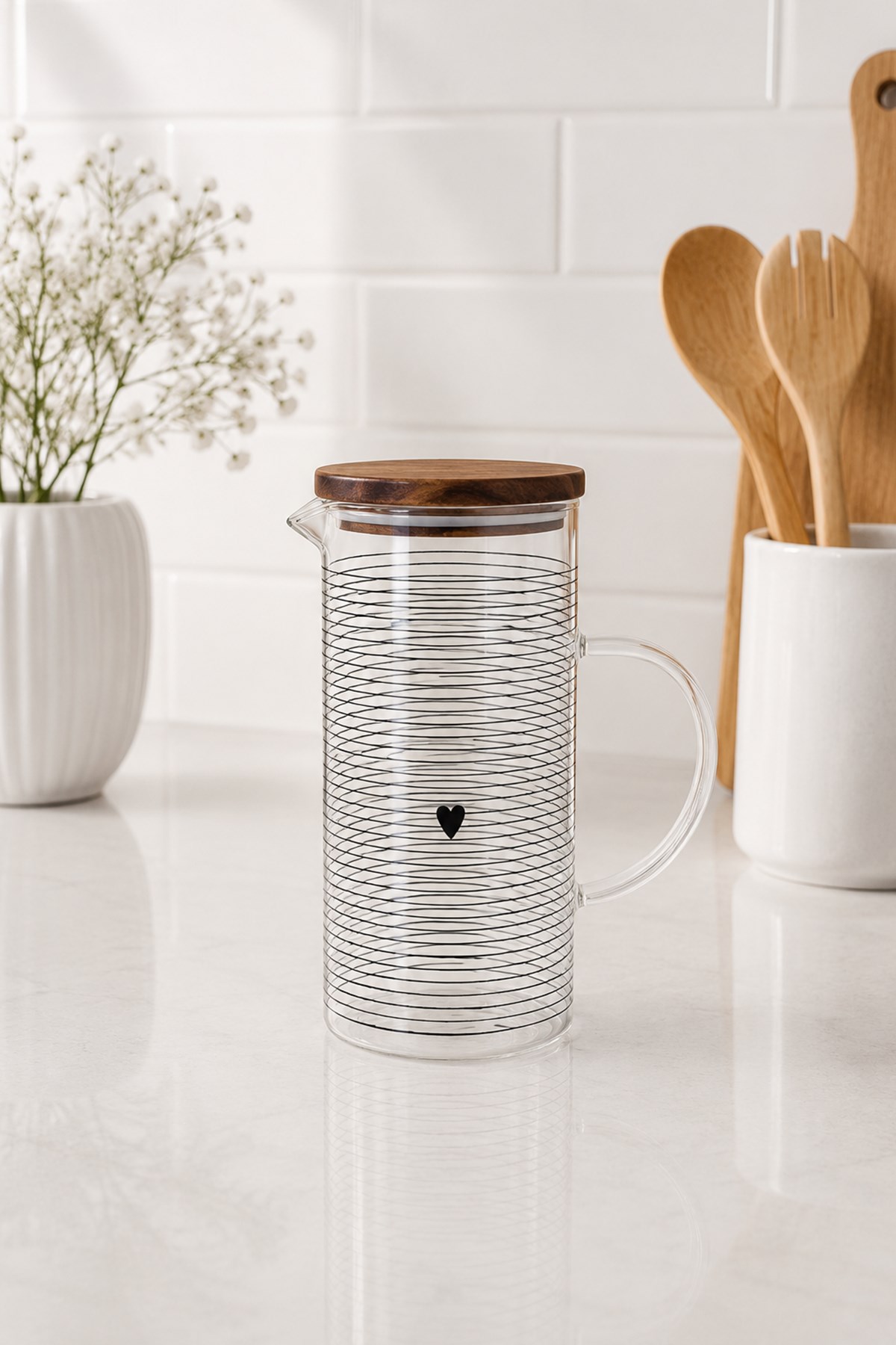 Siyah Tek Kalp Tüm Çizgili Sürahi 1350 Ml