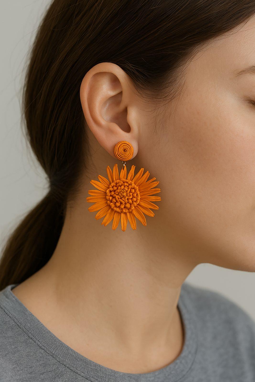 TURUNCU HASIR ÇİÇEK KÜPE