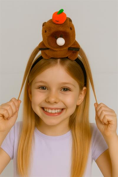 CAPYBARA HAVUÇLU SAÇ TUTMALI TAÇ