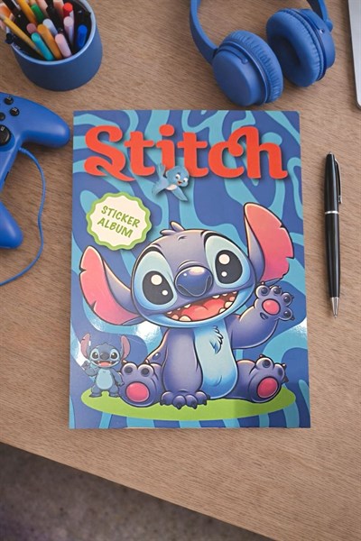 Neşeli Stitch Sticker Albüm