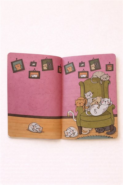 Zamansız Kediler Stickerlı Haftalık Plan Ajandası 15X21cm(Pencere)