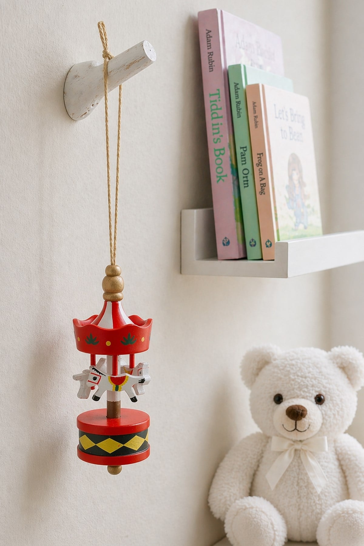 8 Cm Kırmızı Mini Atlı Karınca