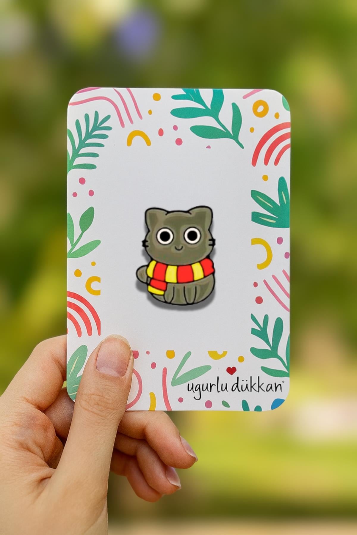 Atkılı Kedi Rozeti