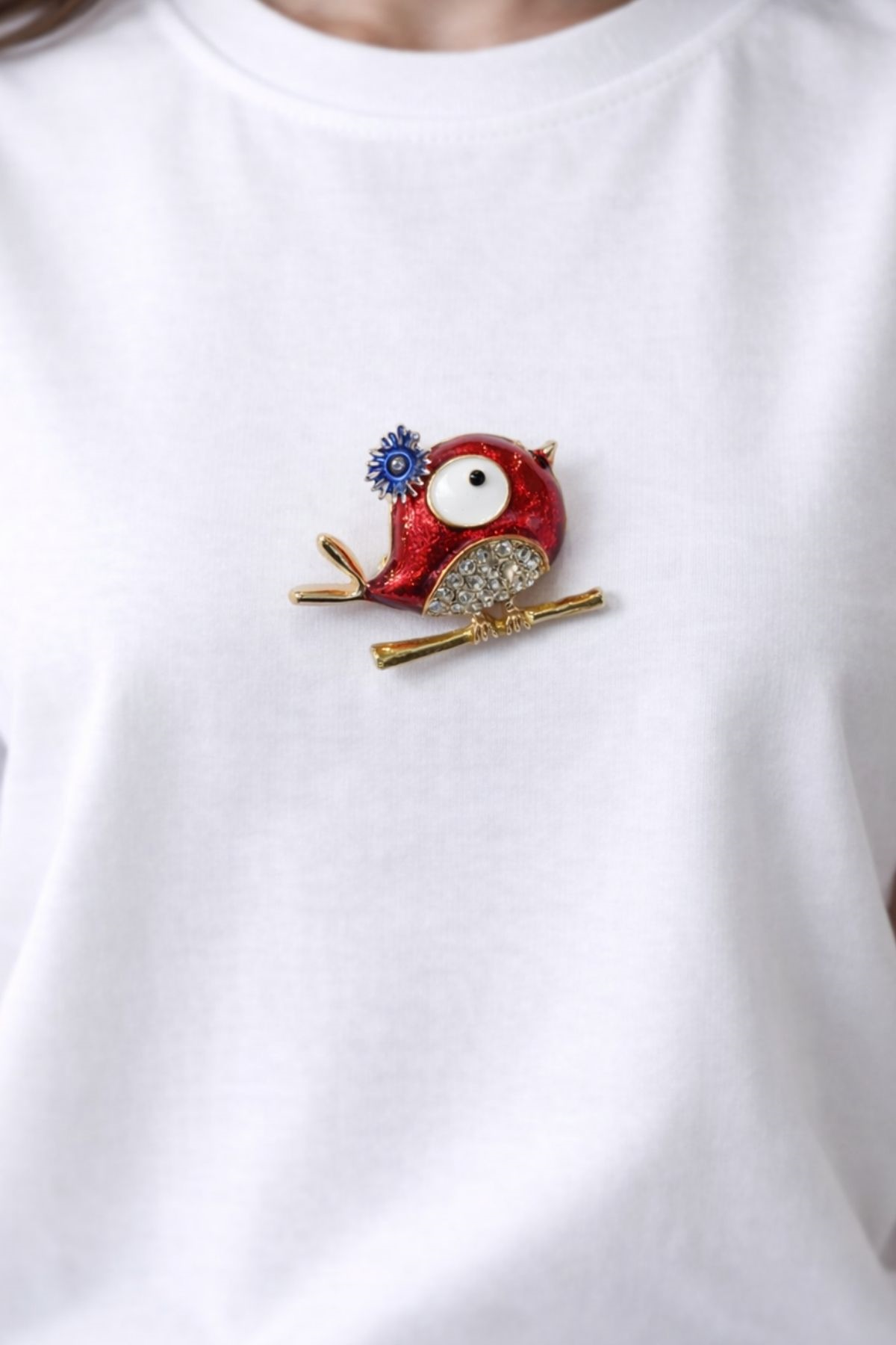 Dalda Kırmızı Mini Kuş Broş