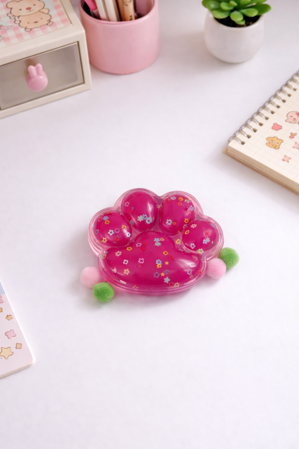 Fuşya Büyük Ponponlu Pati Squishy