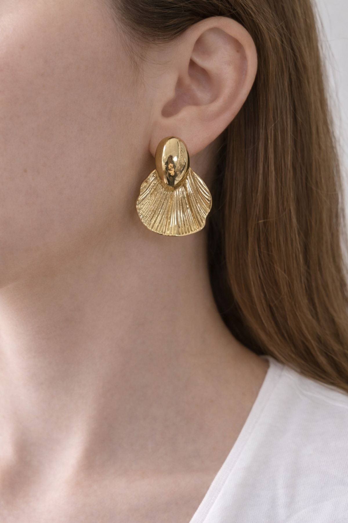 Gold İstiridye Model Küpe