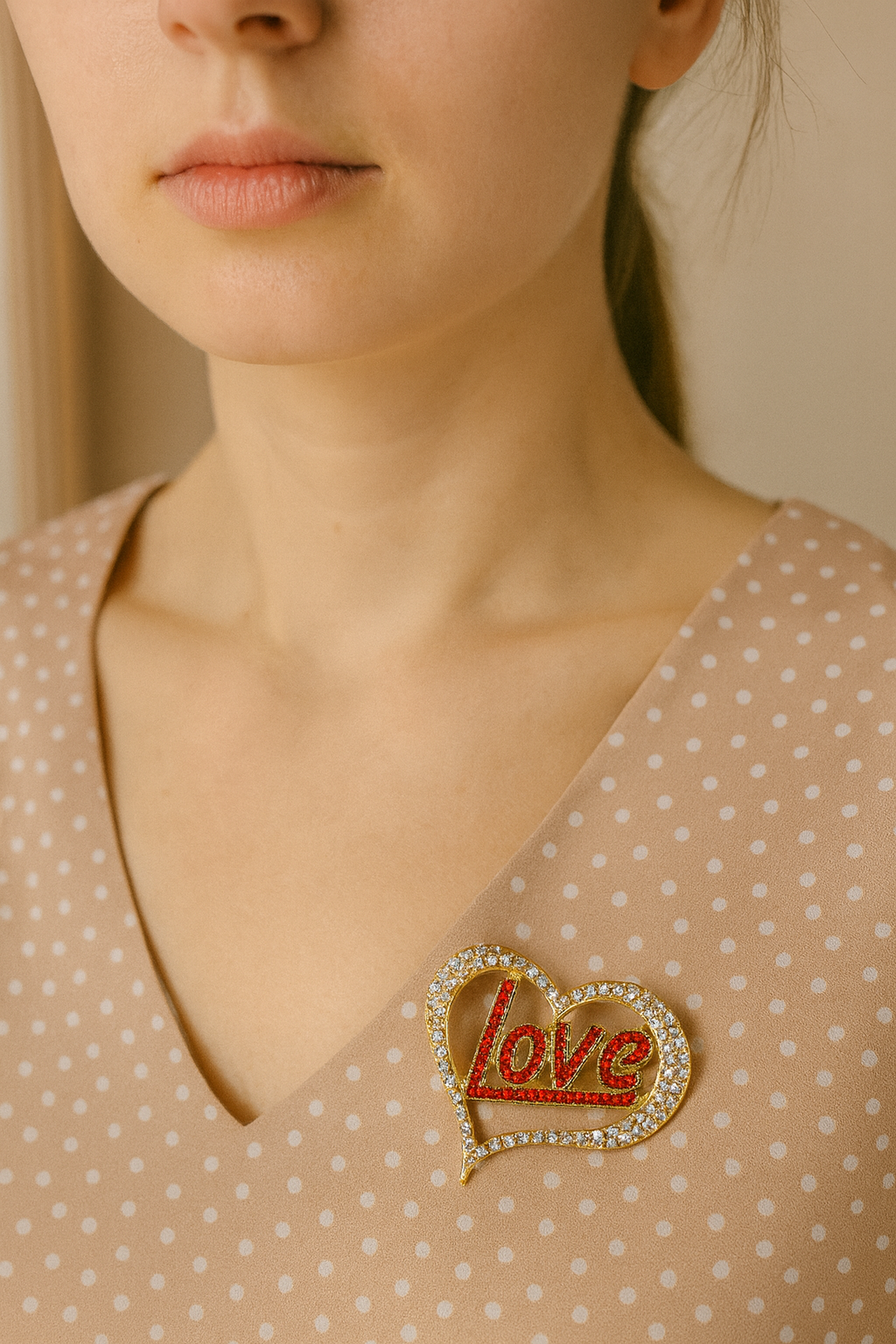 Gold Love Kalp İğneli Broş