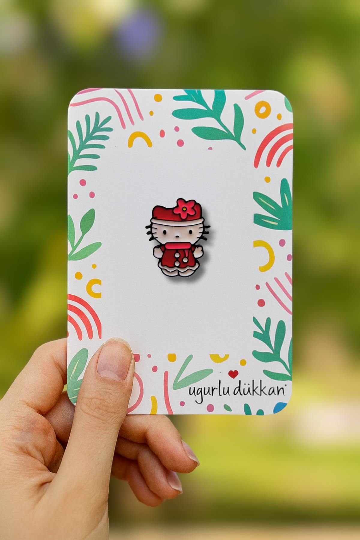 Kırmızı Çiçekli Hello Kıtty  Rozeti