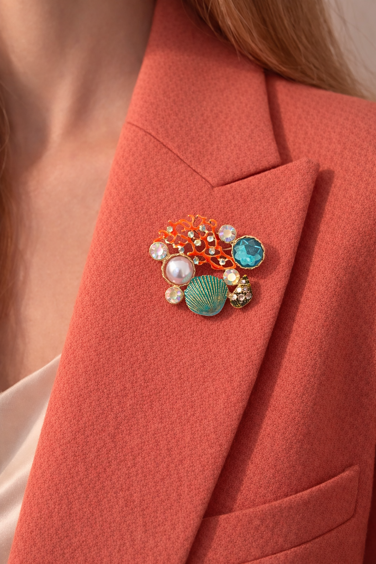 Kırmızı Mercan İğneli Broş