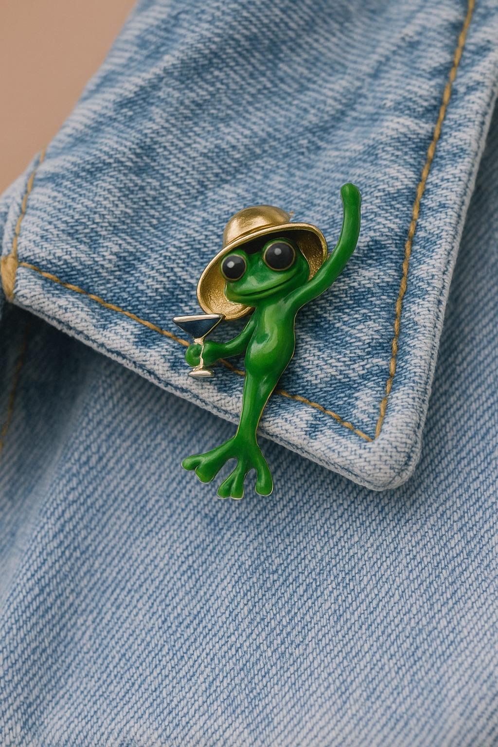 Maskeli Kurbağa İğneli Broş