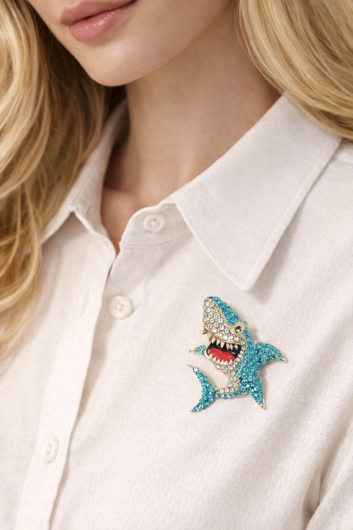 Mavi Köpekbalığı Broş