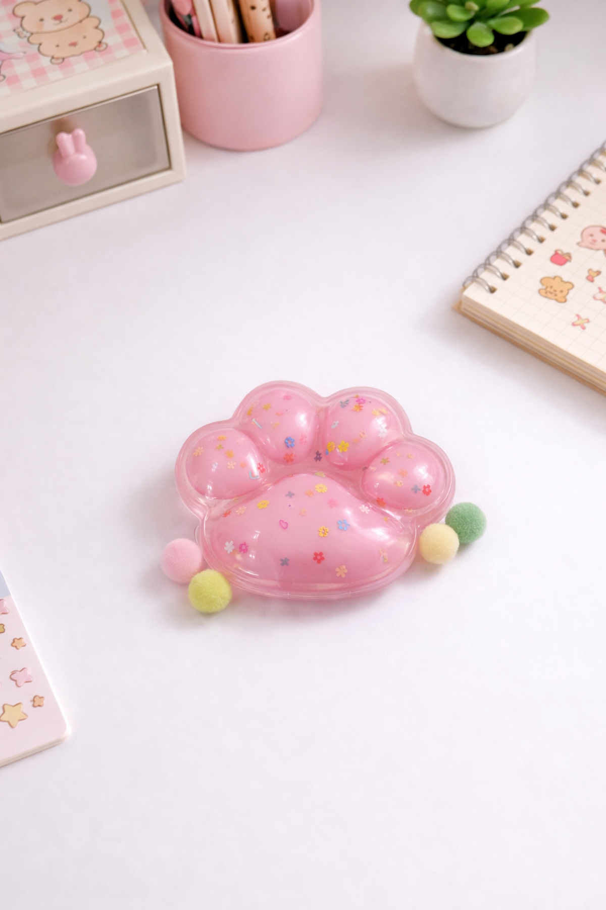 Pembe Büyük Ponponlu Pati Squishy