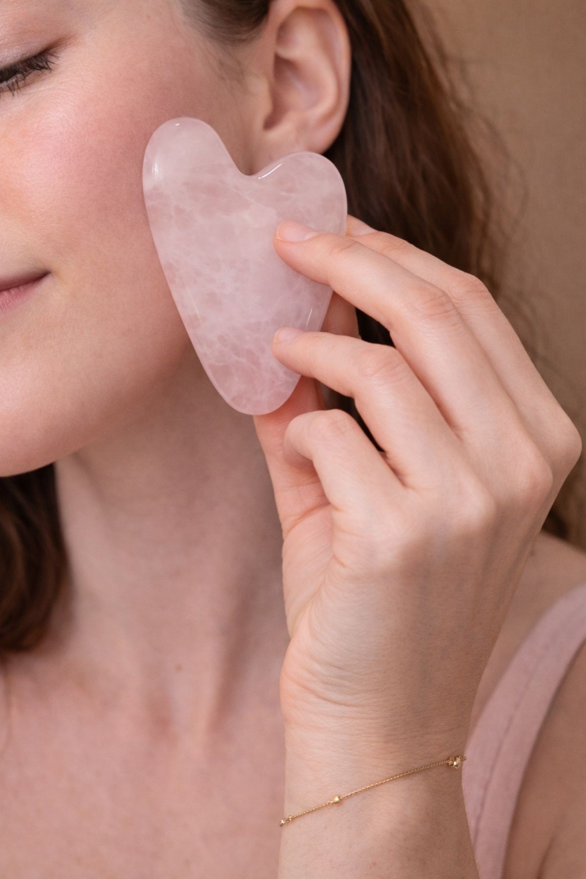 Pembe Kalp Gua Sha Doğal Yüz Masaj Taşı