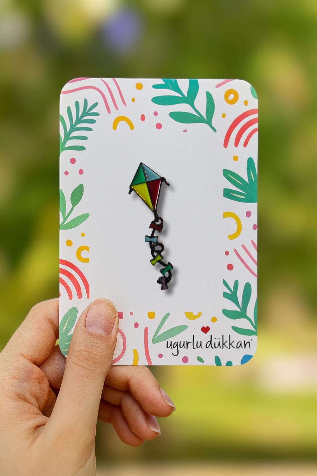 Renkli Uçurtma Rozeti