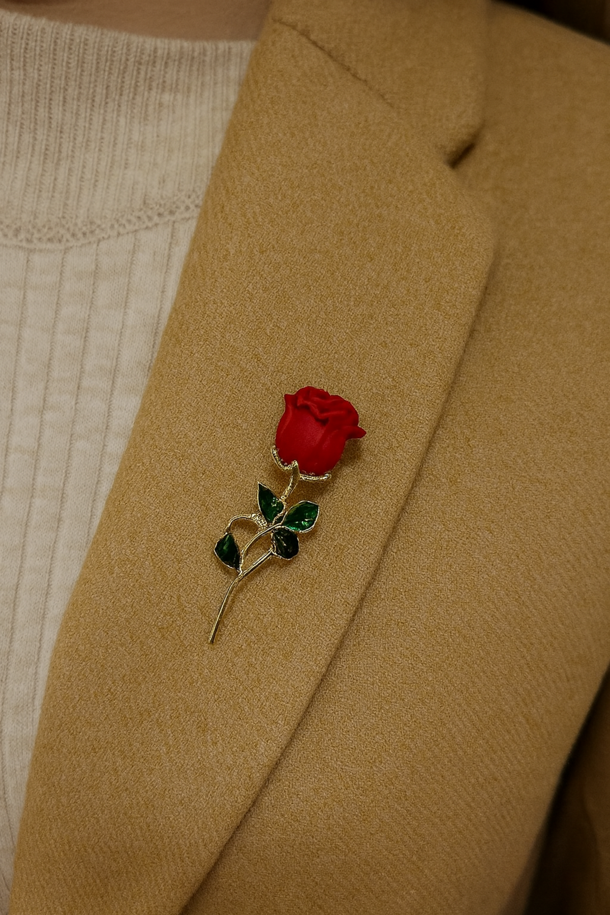 TAŞLI GÜL İĞNELİ BROŞ