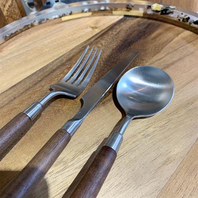 Akasya Ahşap Saplı 18 Parça Çatal Kaşık Bıçak Takımı