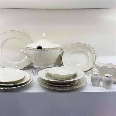 Bernadotte Czech Republic 77 Piece Dinner Set Plain Gold