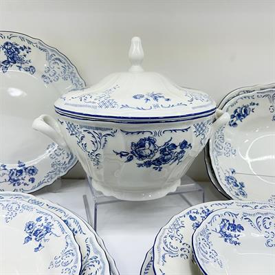 Bernadotte Czech Republic 77 Piece Dinner Set Cobalt