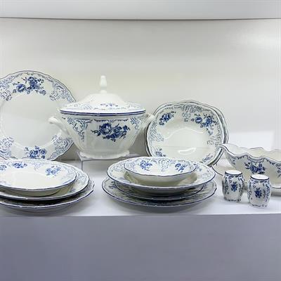 Bernadotte Czech Republic 77 Piece Dinner Set Cobalt